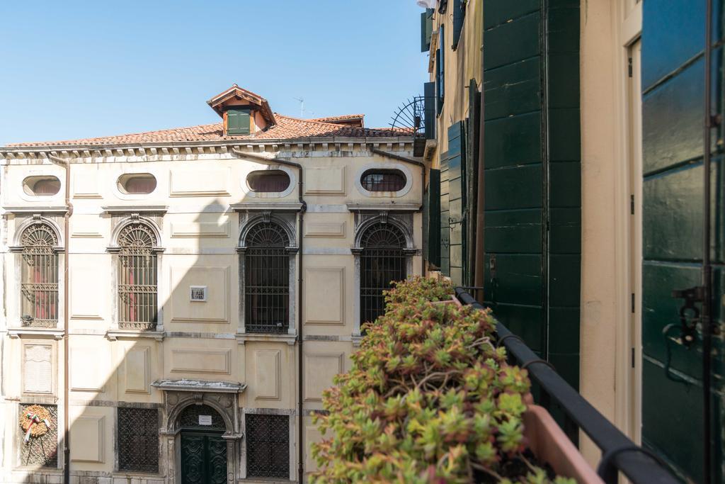 Apartamento Ghetto Modern Apt For 4, Venecia Exterior foto